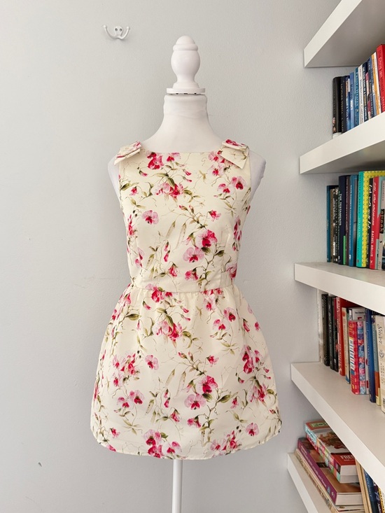 RED Valentino Dresses & Skirts - Valentino RED Silk floral mini dress shoulder bows size 38